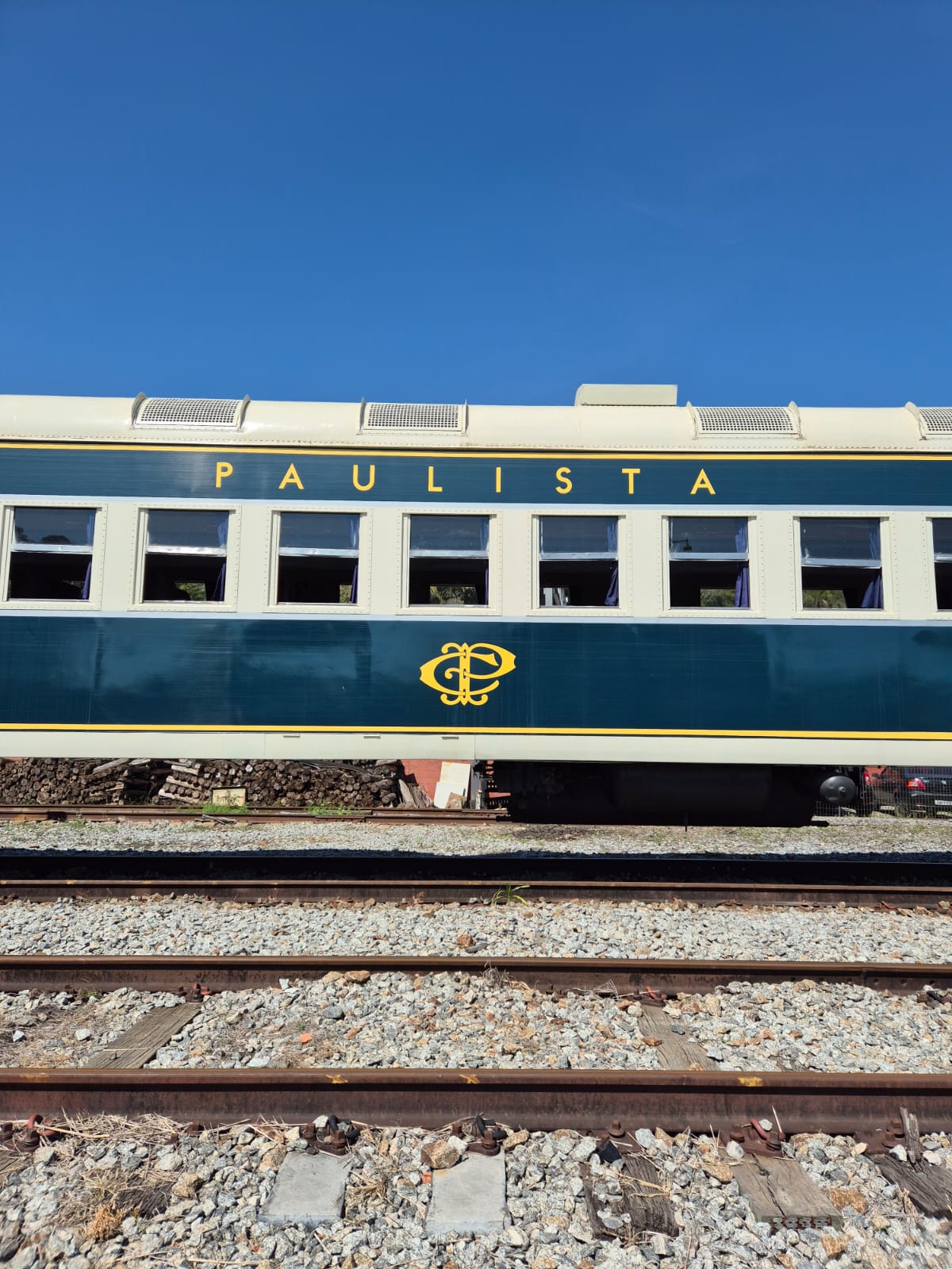 A. Trem de Guararema - Classe: Turística