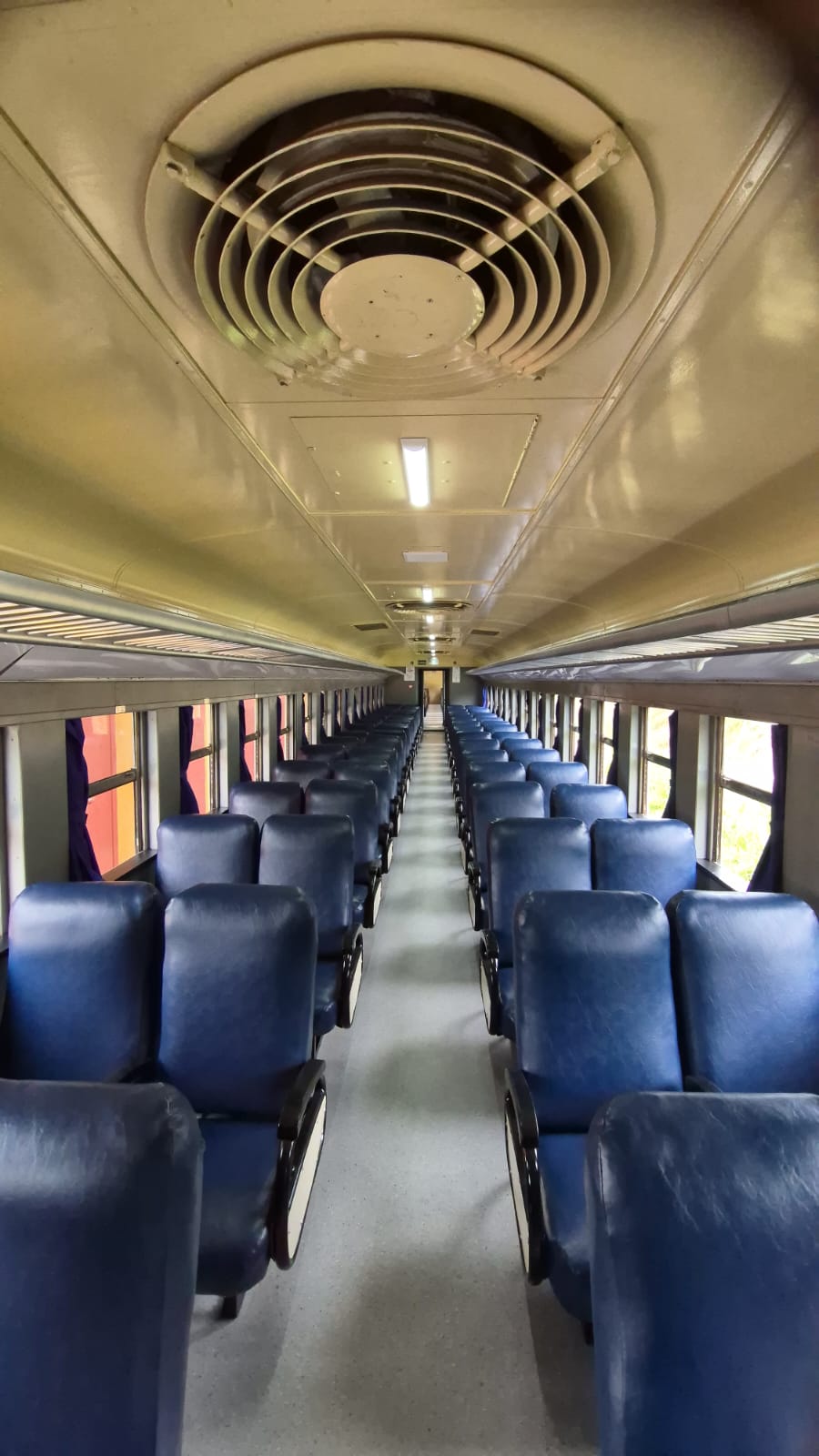 A. Trem de Guararema - Classe: Turística